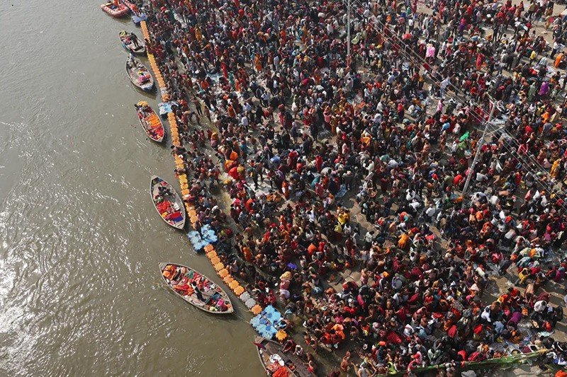 chum-anh-le-hoi-ton-giao-lon-nhat-the-gioi-mahakumbh-mela-01.jpg