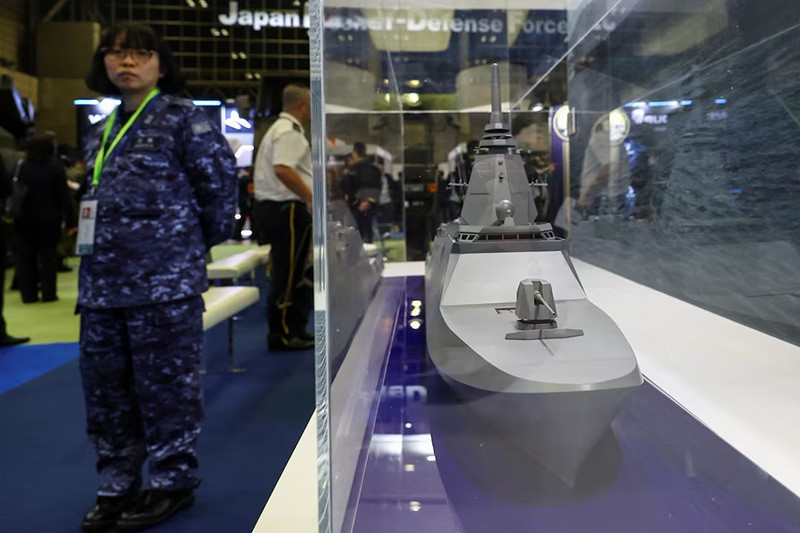 chum-anh-trien-lam-an-ninh-quoc-phong-nhat-ban-dsei-02.jpg