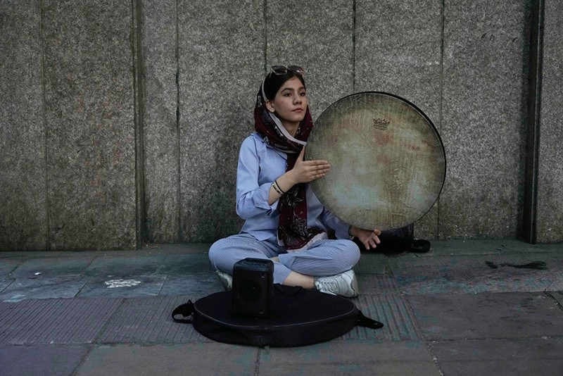 chum-anh-cuoc-song-o-thu-do-tehran-cua-iran-06.jpg