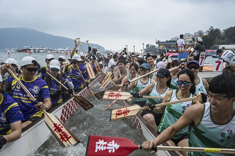 chum-anh-le-hoi-dua-thuyen-rong-o-hong-kong-0505-013.jpg