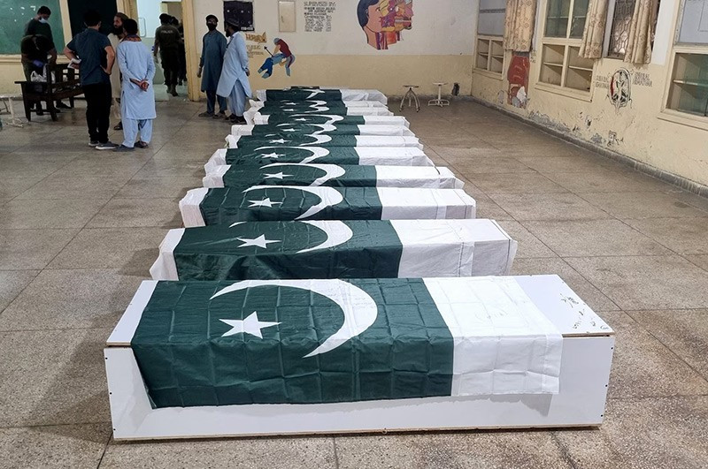 xung-dot-an-do-pakistan-leo-thang-nguoi-dan-tim-noi-tru-an-010.jpg