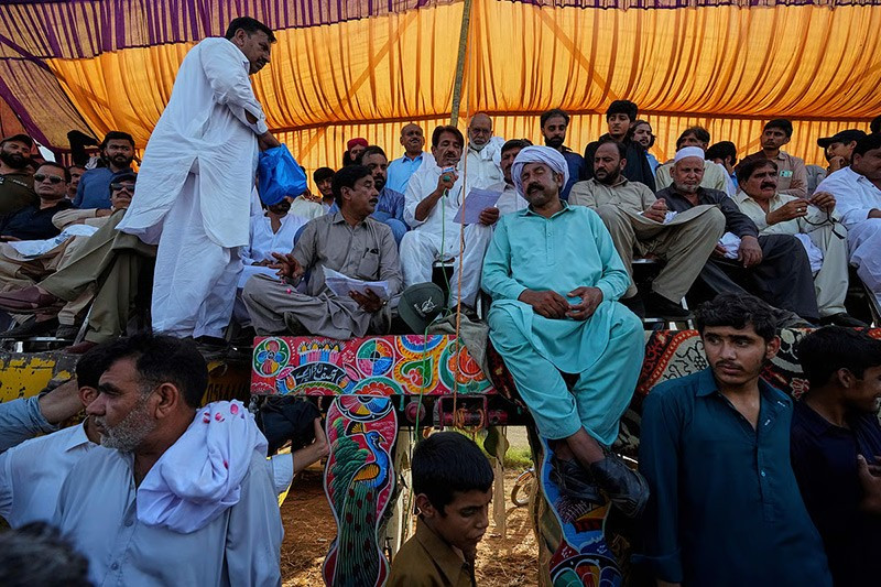 chum-anh-dua-bo-toc-do-cao-o-pakistan-07.jpg
