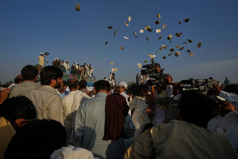chum-anh-dua-bo-toc-do-cao-o-pakistan-010.jpg