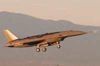 Tiêm kích không người lái YFQ-44A cất cánh cho chuyến bay đầu tiên