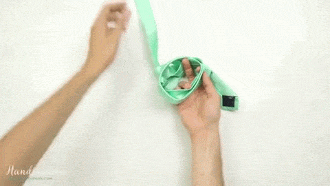 Tuyệt chiêu thắt cà vạt chỉ trong 10s ảnh 3 Tuyệt chiêu thắt cà vạt chỉ trong 10s ảnh 3