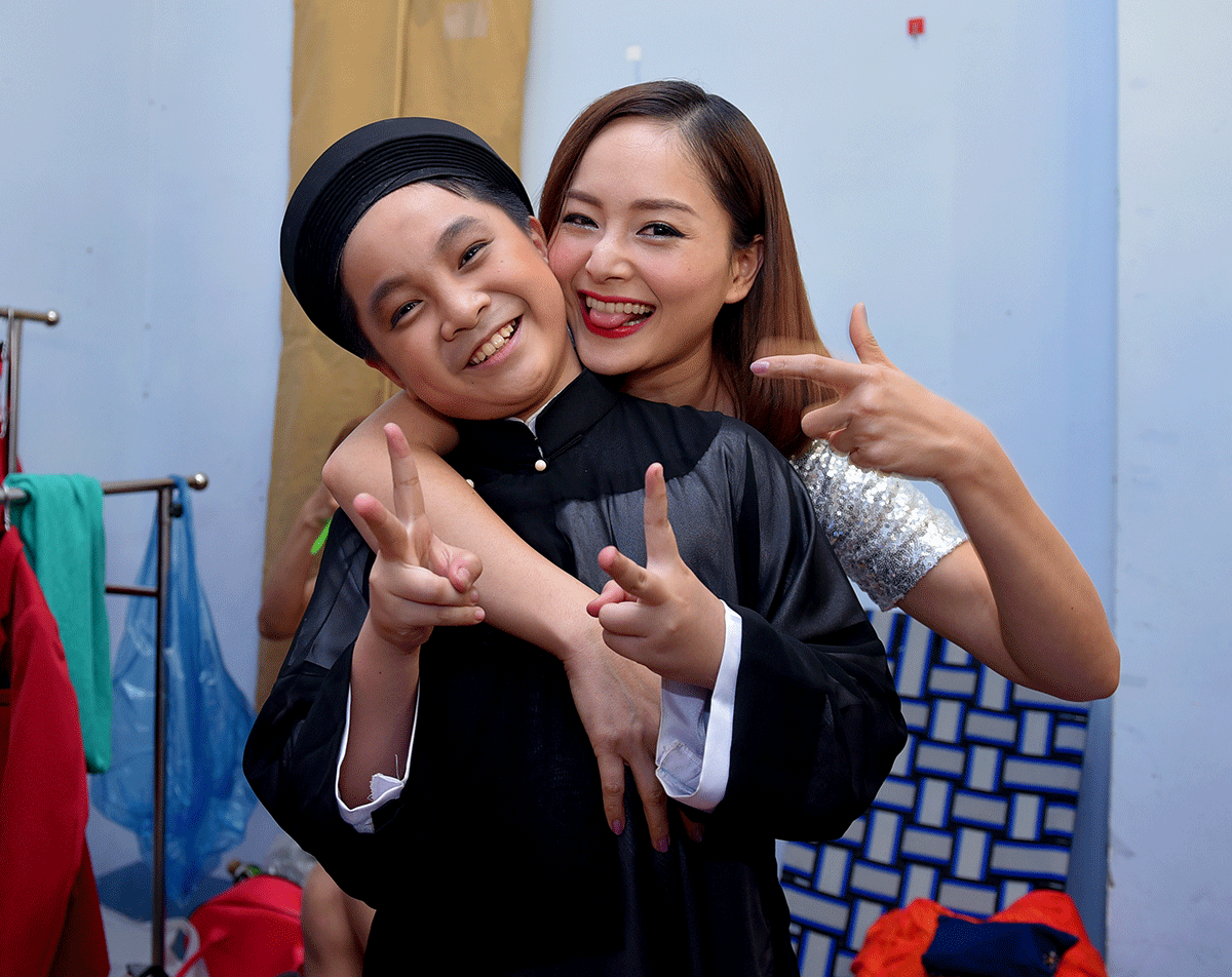 Hoài Linh bác bỏ tin đồn nhập viện vì kiệt sức ảnh 11 Hoài Linh bác bỏ tin đồn nhập viện vì kiệt sức