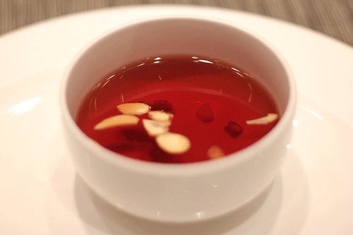 Thiếu nữ Hàn da trắng muốt không tì vết nhờ... uống hình ảnh 6 thieu nu han da trang muot khong ti vet nho... uong hinh anh 6