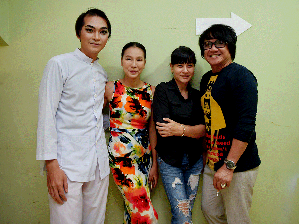 Hoài Linh bác bỏ tin đồn nhập viện vì kiệt sức ảnh 17 Hoài Linh bác bỏ tin đồn nhập viện vì kiệt sức