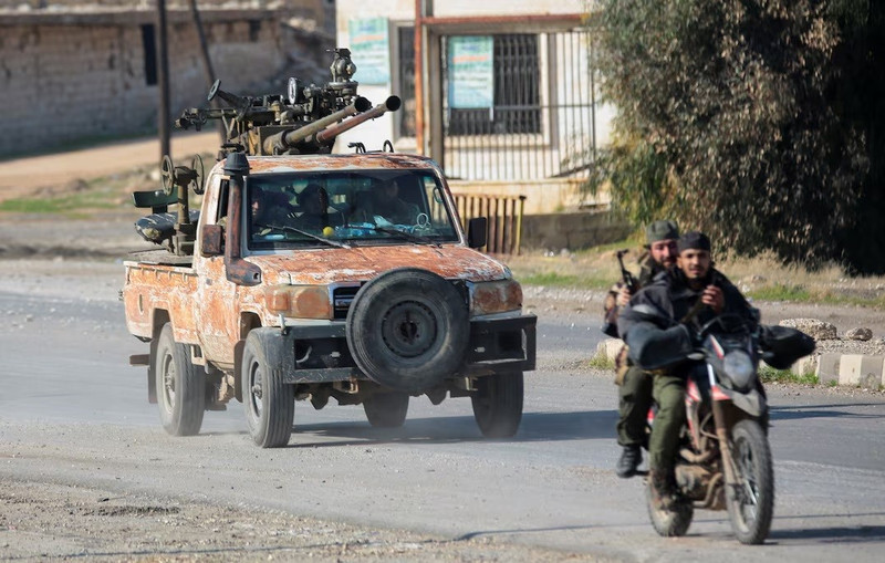 phien-quan-tien-vao-aleppo-hang-chuc-binh-linh-syria-thiet-mang-4.jpg