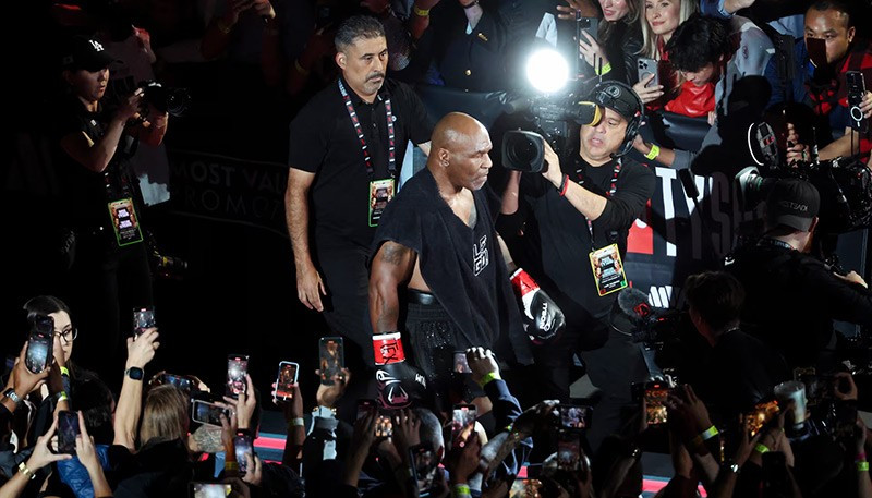 huyen-thoai-quyen-anh-mike-tyson-vs-jake-paul-010.jpg