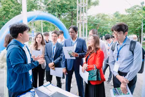 Phần thi triển lãm tại cuộc thi Bách Khoa Innovation 2026, diễn ra ngày 12/9. Ảnh: NTCC.