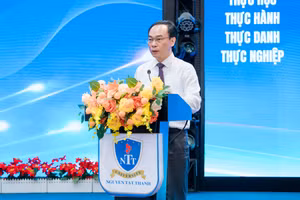 Bộ trưởng Bộ GD&ĐT Hoàng Minh Sơn phát biểu khai mạc Hội nghị Giáo dục đại học năm 2026. Ảnh: M.Tùng.