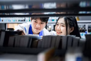 Sinh viên Trường Đại học Mở TPHCM. Ảnh: NTCC.