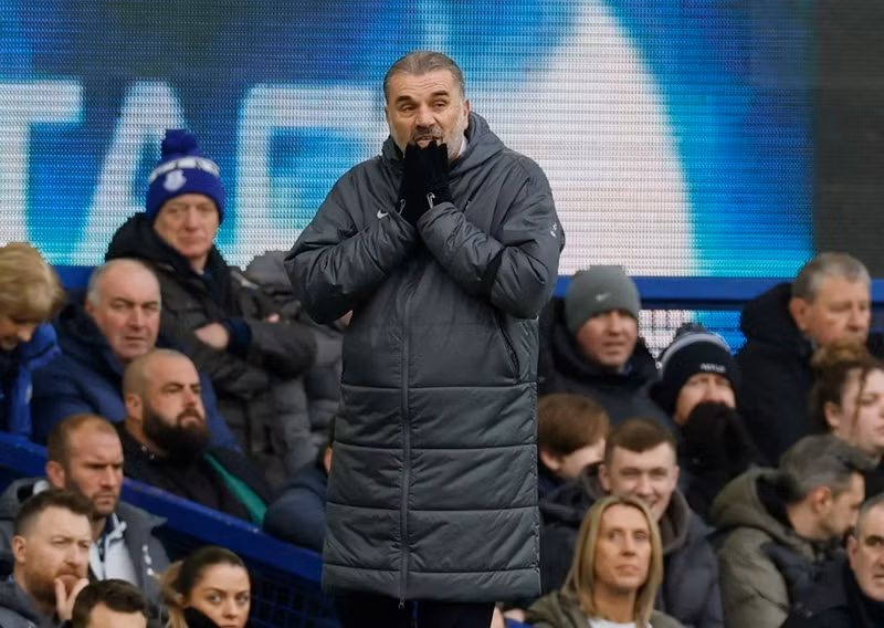 Áp lực đang đè nặng lên chiến lược gia Ange Postecoglou khi Tottenham không thắng 6 trận gần nhất, trong đó có 5 trận thua. tottenham-07.jpg