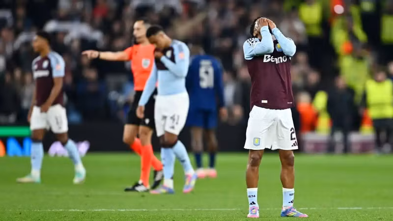 Các cầu thủ Aston Villa ngậm ngùi chia tay giải đấu, họ đang chiến đấu cho Top 4 Ngoại hạng Anh để tiếp tục góp mặt tại Champions League mùa sau. arsenal-news-2025-04-15t2159485.jpg