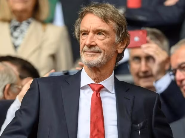 Sở dĩ tỷ phú Jim Ratcliffe phải mở cuộc họp khẩn vì đội bóng dưới trướng HLV Erik ten Hag đang thi đấu kém cỏi chưa từng có với 5 trận không thắng tại Ngoại hạng Anh. 4-1044.jpg