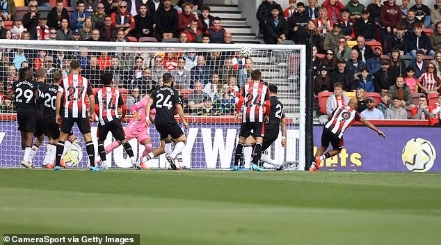 Brentford vừa có trận hòa 1-1 đáng tiếc trước West Ham. 1.jpg