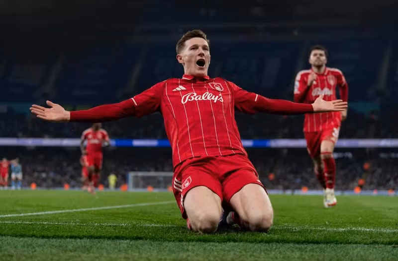 Tiền vệ Elliot Anderson: Giá trị tăng từ 32 triệu euro lên 60 triệu euro, tức tăng 28 triệu euro. Cầu thủ Nottingham Forest thăng tiến nhờ phong độ ổn định, lối chơi giàu năng lượng và sức hút của nhóm cầu thủ Anh. tg7.jpg