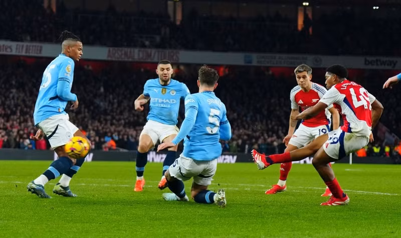 Lewis-Skelly ghi thêm bàn thắng thứ ba tuyệt đẹp cho Pháo thủ ở phút 62. arsenal-09.jpg