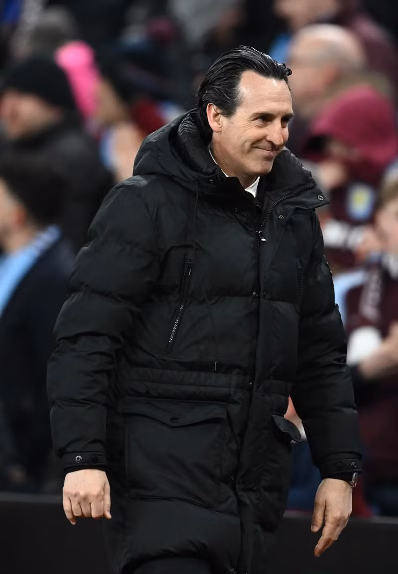 Nụ cười mãn nguyện của HLV Unai Emery sau chiến thắng. attonvila-6.jpg