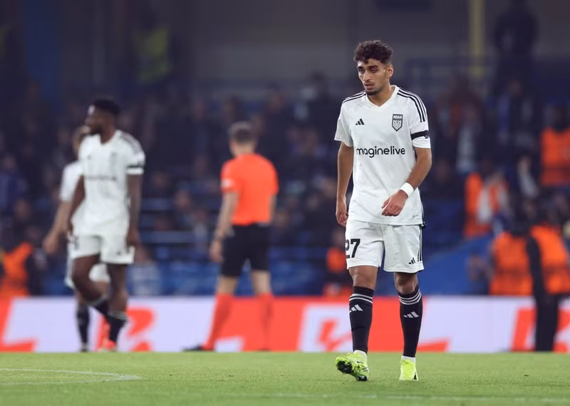 Câu lạc bộ Noah đã bị nhấn chìm bởi Chelsea. 3-9301.jpg