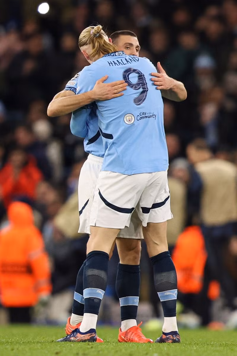 Cuộc lội ngược dòng trên sân Etihad bắt đầu từ đây. man-city-05.jpg