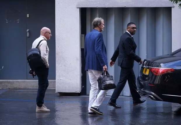 Ông Jim Ratcliffe và ông Dave Brailsford sau cuộc họp Hội đồng quản trị tại Ineos HQ. 7-6001.jpg