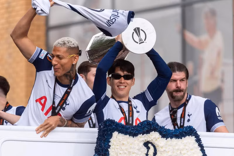 tottenham-4.jpg
