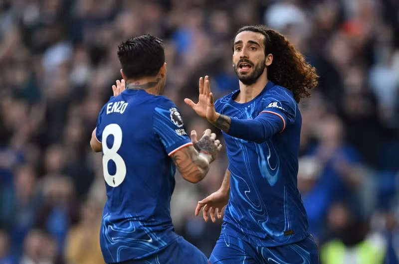 Ngôi sao người Tây Ban Nha ăn mừng bàn thắng ở phút 60. chelsea-05.jpg