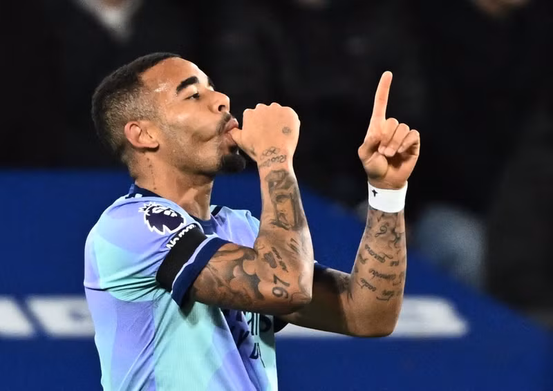 Tiền đạo người Brazil có được 5 bàn thắng cho Arsenal sau 2 trận liên tiếp. Gabriel Jesus cũng đã lập hat-trick vào lưới chính đối thủ này ở tứ kết Cup liên đoàn Anh. arsenal-07.jpg