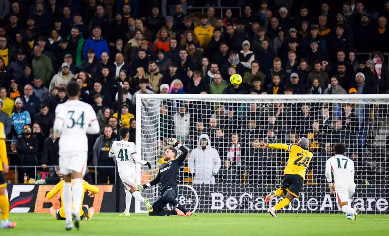 Chelsea cũng nhọc nhằn hạ chủ nhà Wolves 4-3 để đi tiếp vào tứ kết. 7.jpg