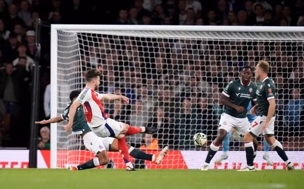 Declan Rice mở tỷ số cho Arsenal ở ngay phút thứ 16 của trận đấu. 2.jpg
