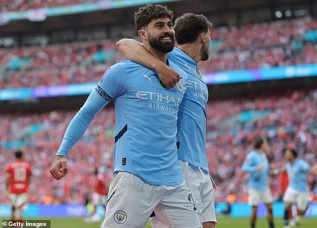 Josko Gvardiol ấn định chiến thắng 2-0 cho Man City ở phút 51 hiệp hai. man-city-4.jpg