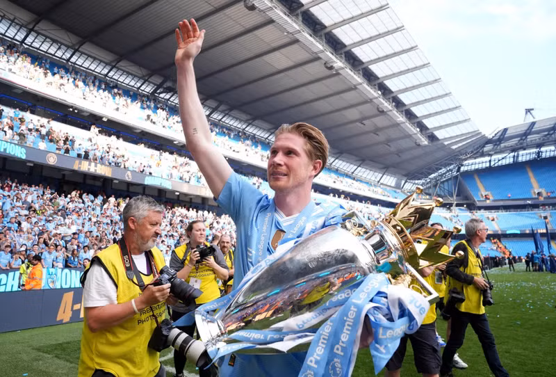 Nhiều người coi Kevin De Bruyne là tiền vệ vĩ đại nhất mọi thời đại của giải Ngoại hạng Anh. kevin-08.jpg