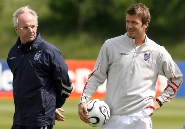 Beckham sẽ đích thân đến dự lễ tang thầy cũ với sự góp mặt của nhiều ngôi sao khác. 9.jpg