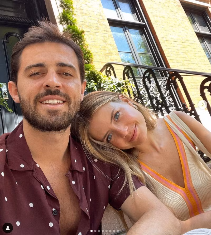 Cô nàng là nửa kia của ngôi sao Bernardo Silva của Man City 1--.jpg