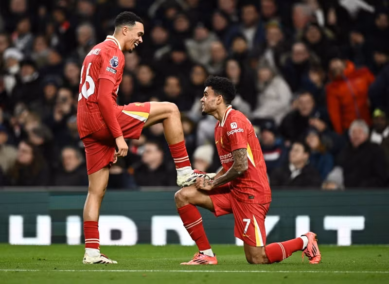 Luis Diaz chốt hạ chiến thắng 6-3 cho Liverpool với bàn thắng hoàn tất cú đúp cá nhân ở phút 85. lvp09.jpg