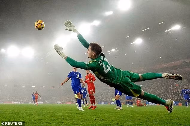 Cody Gakpo quân bình tỷ số 1-1 cho Liverpool ở thời khắc cuối cùng của hiệp một. livepool-05.jpg