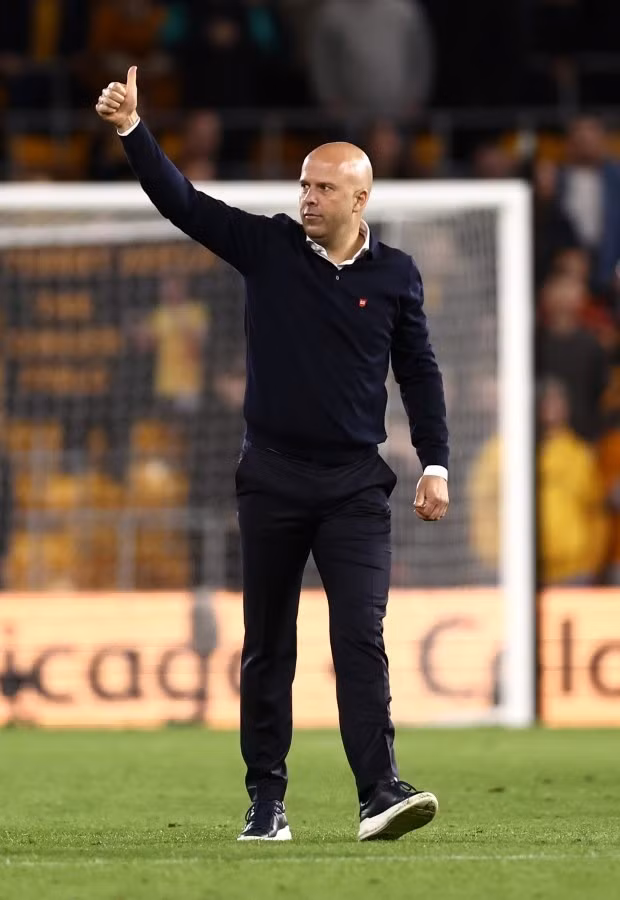 Tỷ số trên đồng nghĩa, thầy trò Arne Slot vươn lên đỉnh bảng do Man City chỉ có được kết quả hòa 1-1 trước Newcastle ở trận đấu diễn ra trước đó. 9.jpg