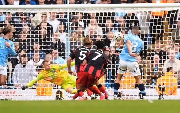 Chủ nhà Man City quân bình tỷ số sau đó 6 phút nhờ pha lập công của Mateo Kovacic. 2-3111.jpg
