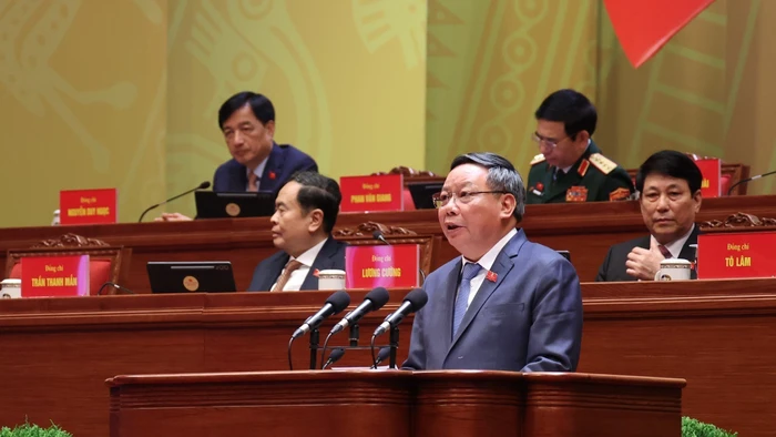 Phó Bí thư Thường trực Thành ủy Hà Nội Nguyễn Văn Phong tham luận tại Đại hội lần thứ XIV của Đảng. Ảnh: TTXVN.