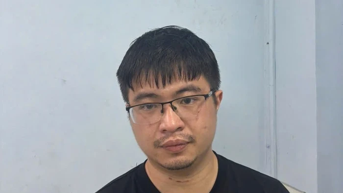 Bị can Phó Đức Nam (TikToker Mr Pips) tại cơ quan điều tra. Ảnh: CAHN