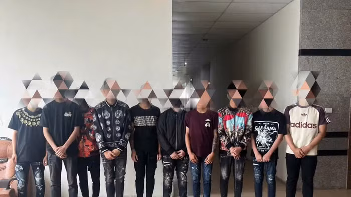 Các đối tượng tại cơ quan Công an. Ảnh: Công an tỉnh Hưng Yên