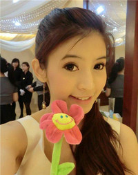 Hot girl xinh đẹp học giỏi nước Lào ảnh 5