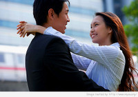 Nhận biết anh ấy có yêu bạn thật lòng ảnh 14