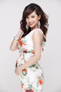 Hotgirl Việt làm mẹ vẫn vô cùng xinh đẹp và quyến rũ