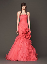 Vera Wang và những chiếc váy cưới kẹo ngọt ảnh 1 1-6483-1402050208.jpg