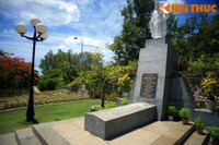 Ngôi mộ đặc biệt của nhà thơ bạc mệnh nhất Việt Nam ảnh 2 Ngôi mộ đặc biệt của nhà thơ bạc mệnh nhất Việt Nam ảnh 2