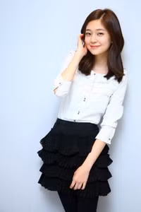 Ngắm sao Hàn đẹp trong veo như sương mai ảnh 31