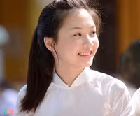 6 nữ sinh Việt nổi tiếng đẹp mộc ảnh 9